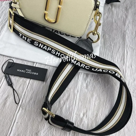 NWOT MARC JACOBS the snapshot shoulder bag - Picture 5 of 10